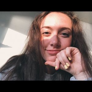 Meet your Posher, Rebecca